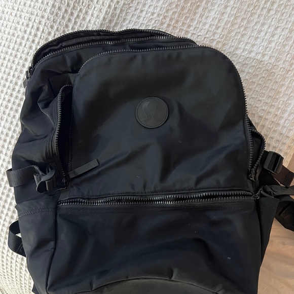 lululemon athletica Midnight Black Backpack - Picture 1 of 2